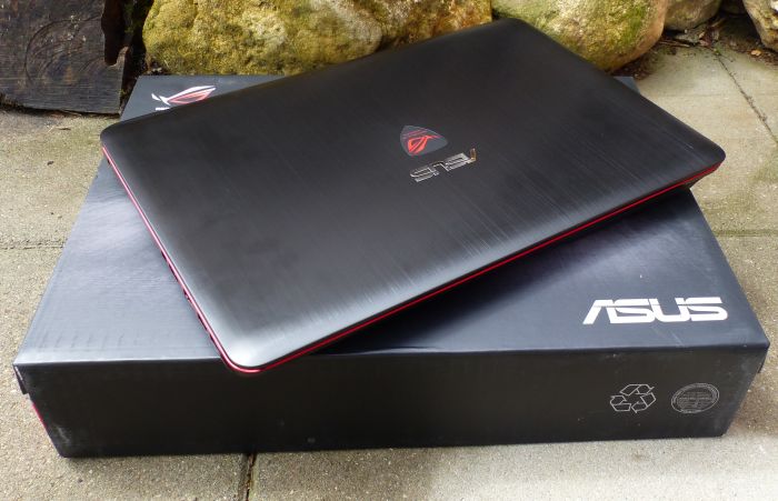 ASUS G551JW gaming notebook