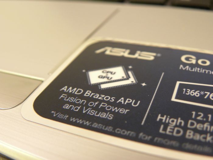 ASUS EeePC 1215B Netbook